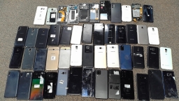 Lot of 50 Non-Working Samsung Galaxy Smartphones with Various Issues