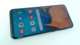 Samsung Galaxy A20 SM-A205U Cellphone (Gray 32GB) Boost Mobile