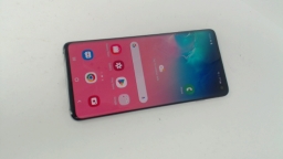 Samsung Galaxy S10 SM-G973U Cellphone (White128GB) Verizon