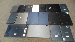 Lot of 18 Non-Working Samsung Galaxy Tablets for Parts