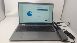 Dell Latitude 5530 i5 1240p 8GB 256SSD 1080p Touch 11Pro