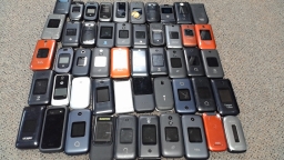 Lot of 50 Untested Classic Flip Phones Mixed Brands