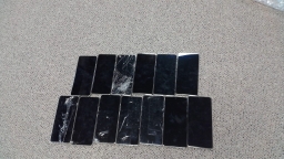 LOT of 13 Non-Working Motorola Moto XT2419 Smartphones Cell Phones FOR PARTS
